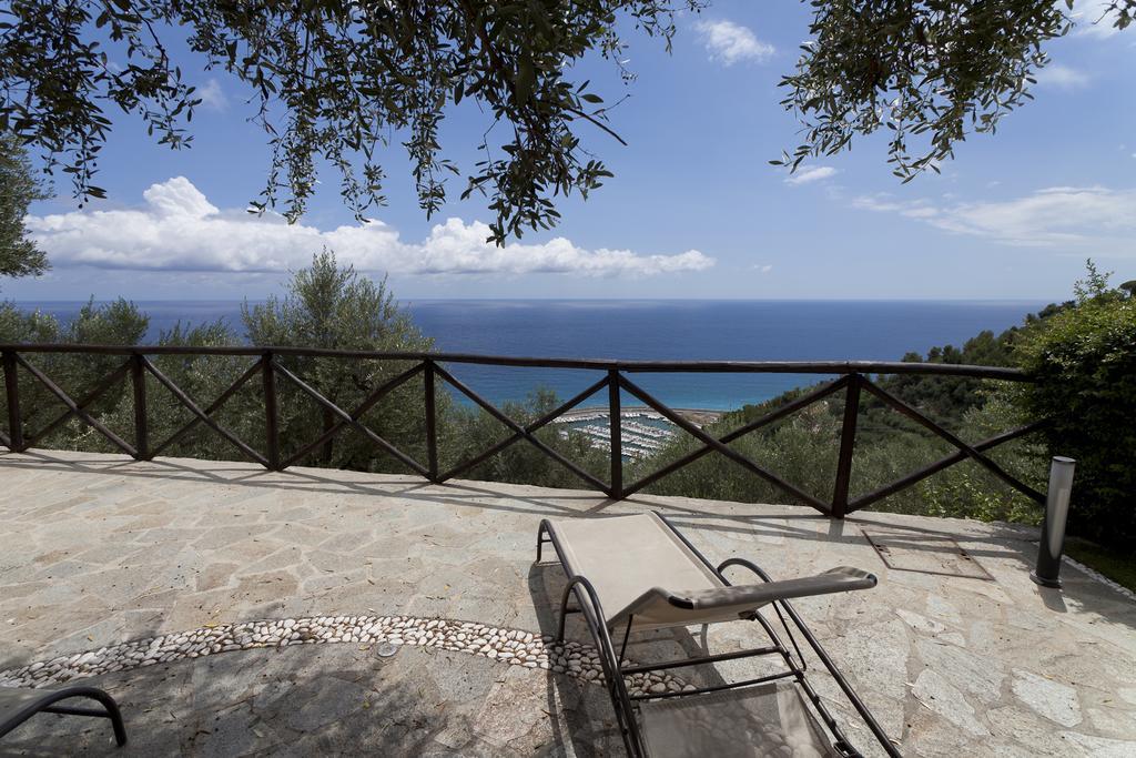 Villa Degli Ulivi B&B Finale Ligure Zewnętrze zdjęcie