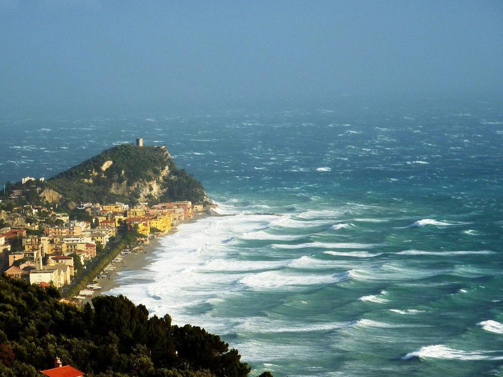 Villa Degli Ulivi B&B Finale Ligure Zewnętrze zdjęcie